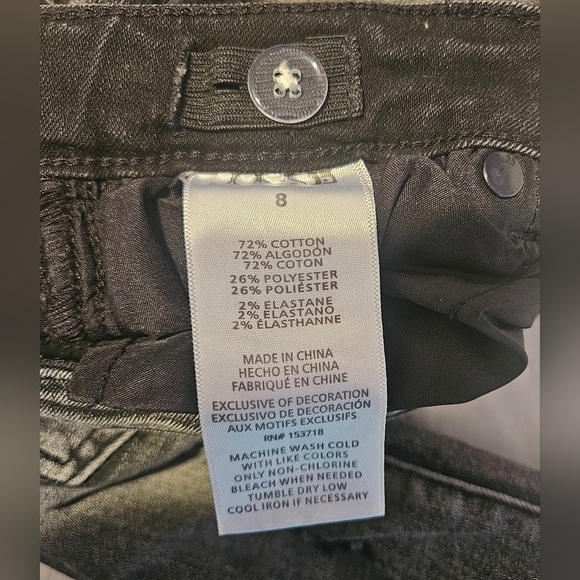 ❤️Joe's  Jean Size 8 Distressed Cut-off 🩷 - Picture 10 of 11